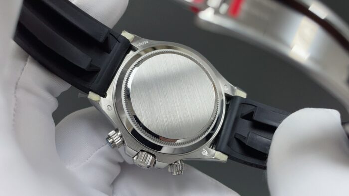 FH Daytona Chronograph – 40mm Gold-Tone Case, Rubber Strap, 904L Steel, Premium Replica - Image 6