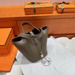 Picotin Lock 18 | Etoupe Clemence Leather | Gold Hardware | 18×13×18cm - Image 2