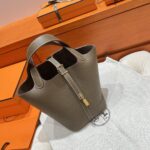 Picotin Lock 18 | Etoupe Clemence Leather | Gold Hardware | 18×13×18cm - Image 6