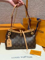 Carryall BB Monogram Handbag | Classic Color | 17×10×26cm