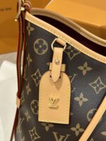 Carryall Small Monogram Handbag | Classic Color | 24×12×29cm - Image 7