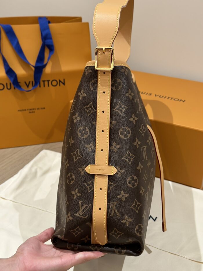 Carryall Medium Monogram Handbag | Classic Color | 30×15×39cm - Image 3
