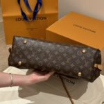 Carryall Medium Monogram Handbag | Classic Color | 30×15×39cm - Image 6