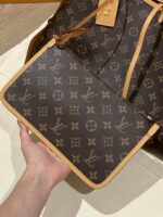 Carryall Medium Monogram Handbag | Classic Color | 30×15×39cm - Image 13