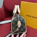 Speedy Bandoulière 20 Monogram Handbag | Black | 13.5×12×20.5cm - Image 4
