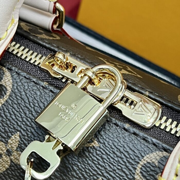 Speedy Bandoulière 20 Monogram Handbag | Black | 13.5×12×20.5cm - Image 7