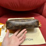 WALLET ON CHAIN IVY Monogram Handbag | Classic Color | 12×4.3×23.5cm - Image 9