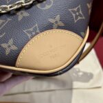 BOULOGNE Small Monogram Handbag | Natural Color | 16×9.5×29cm - Image 8