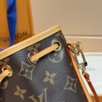 NANO NOÉ Monogram Handbag | Classic Color | 13×16×10cm - Image 8