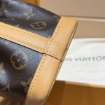 NANO NOÉ Monogram Handbag | Classic Color | 13×16×10cm - Image 11