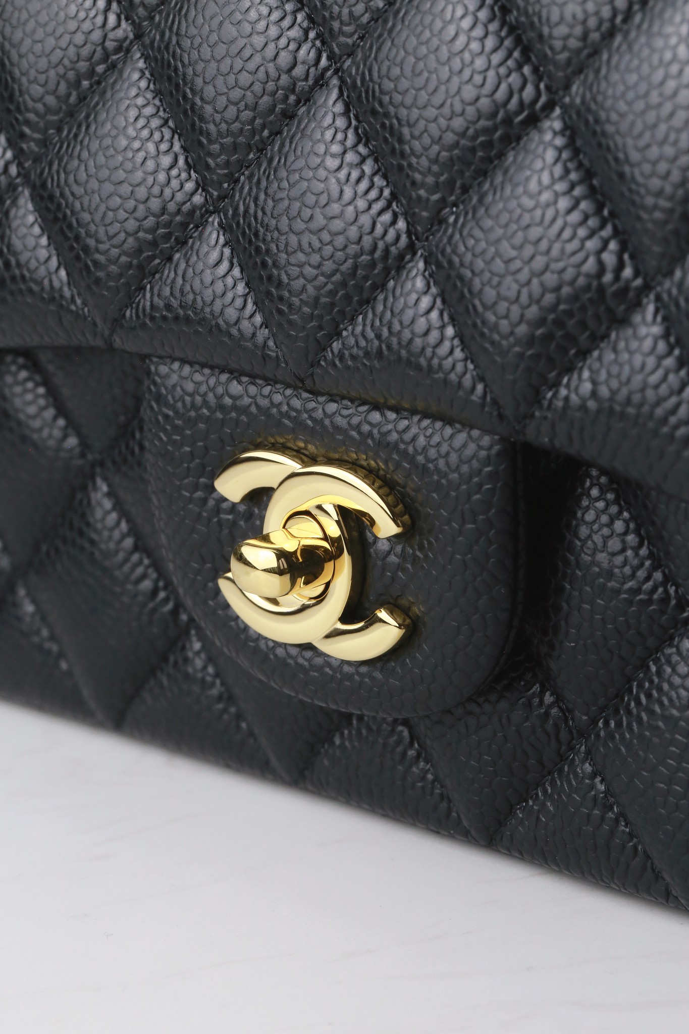 wsxc1752633246601_0 Classic MINI CF Black & Gold | Hass Caviar Calfskin Handbag | 12×20×6cm - Image 10