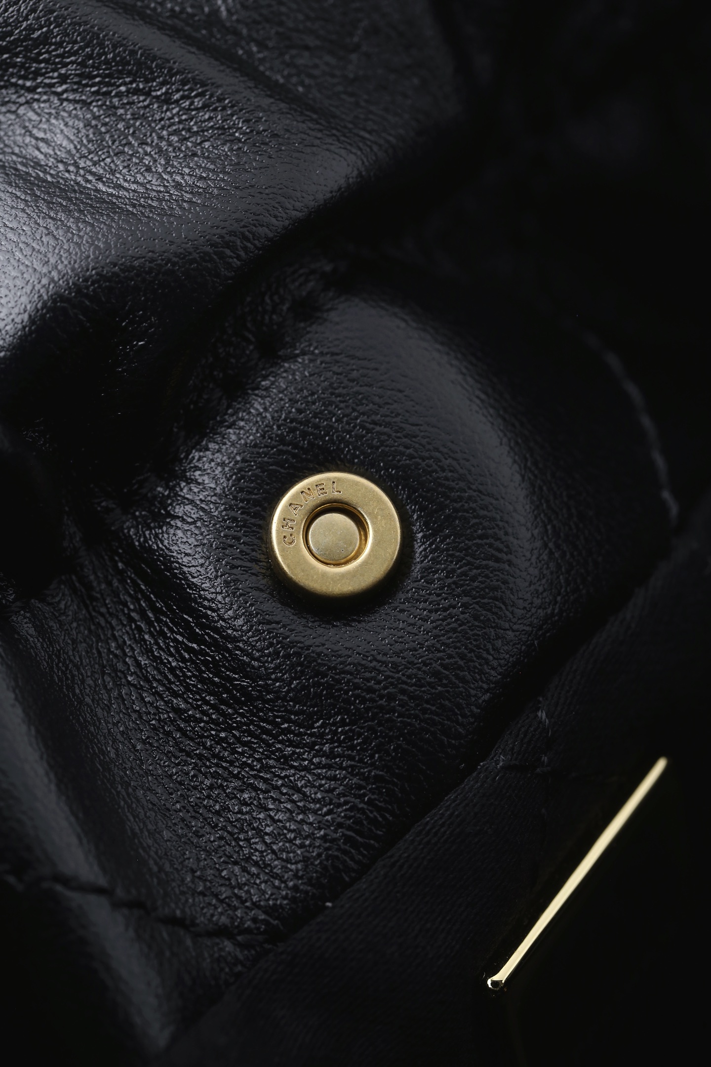 wsxc1752633564396_4 25A New Mini Black & Gold Luxury Calfskin Handbag | 20×19×6cm - Image 14