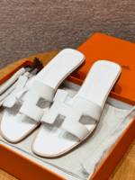 Oran Sandals | 01 Blanc | Epsom Leather Upper | Dermal Outsole | Size 35–41