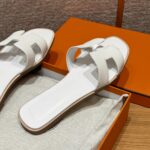 Oran Sandals | 01 Blanc | Epsom Leather Upper | Dermal Outsole | Size 35–41 - Image 5