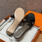 Oasis Sandals for Women | Classic Black | Epsom Leather - Image 6