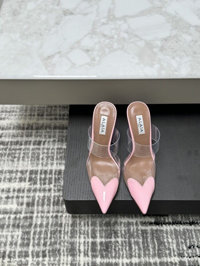 Pink Le Cœur Mules in Patent Calfskin – Romantic Elegance for Every Step - Image 2