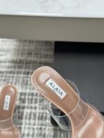 Nude Le Cœur Mules in Patent Calfskin – Elegant Minimalism - Image 9