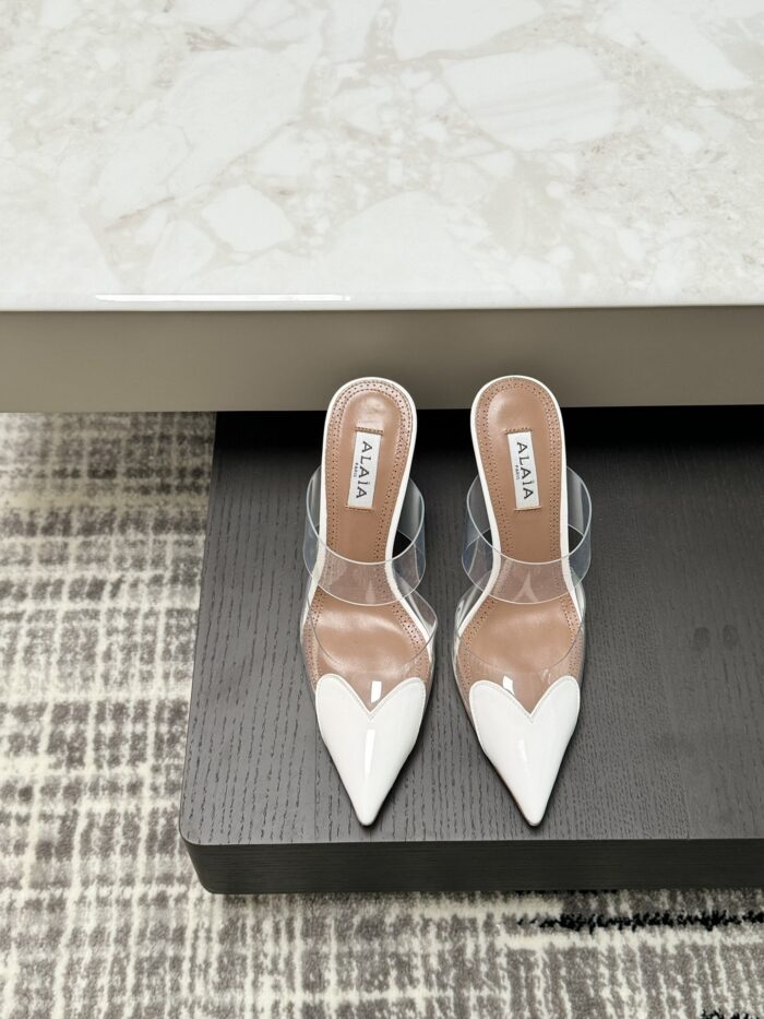 White Le Cœur Mules in Patent Calfskin – Timeless Elegance with a Modern Twist - Image 2