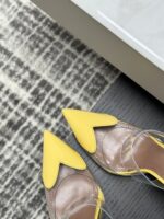 Lemon Yellow Le Cœur Mules in Patent Calfskin – Bold Luxury for Modern Women - Image 8