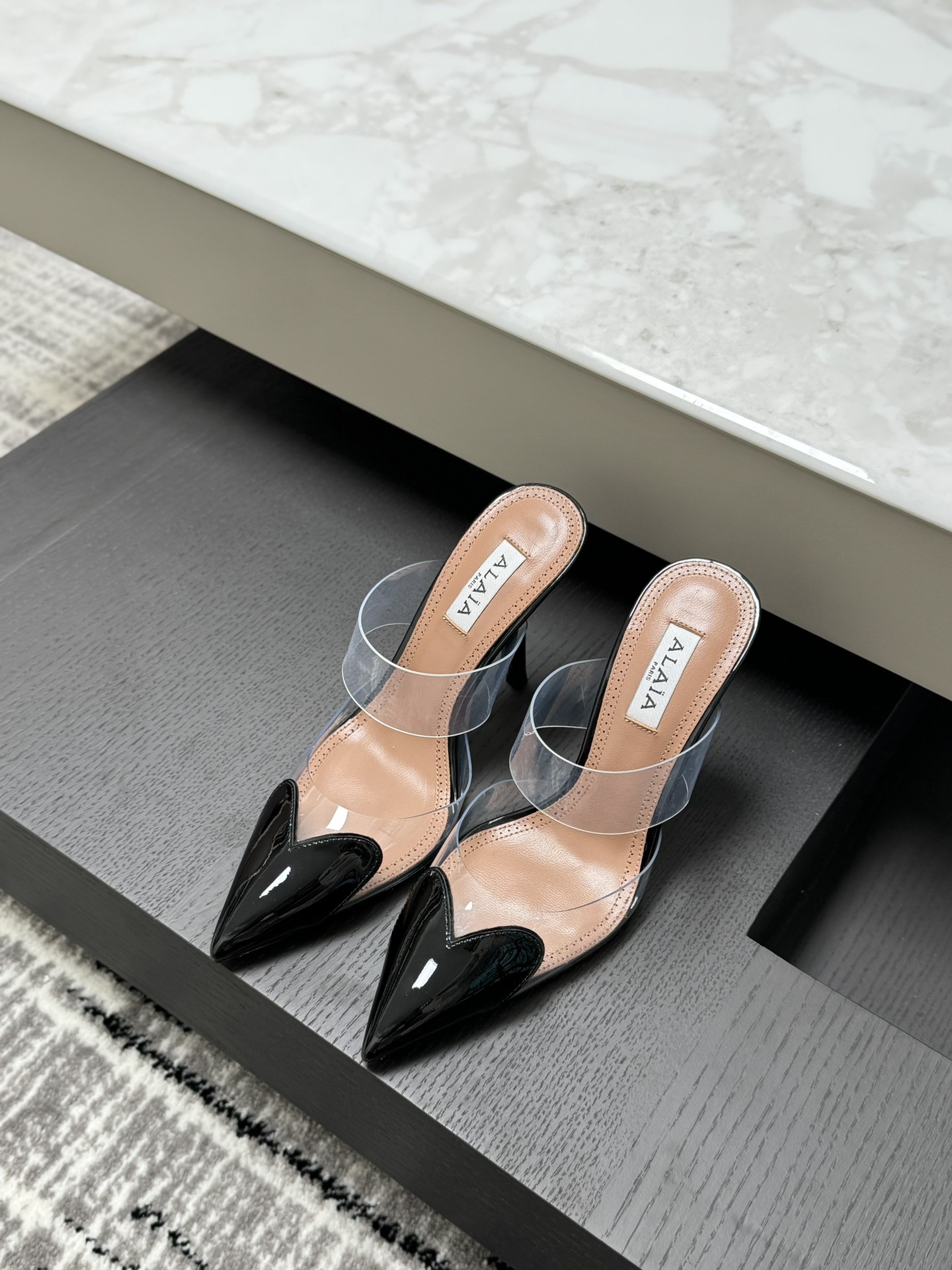 wsxc1753248755093_2 Black Le Cœur Mules in Patent Calfskin – Iconic Elegance for Modern Women - Image 4