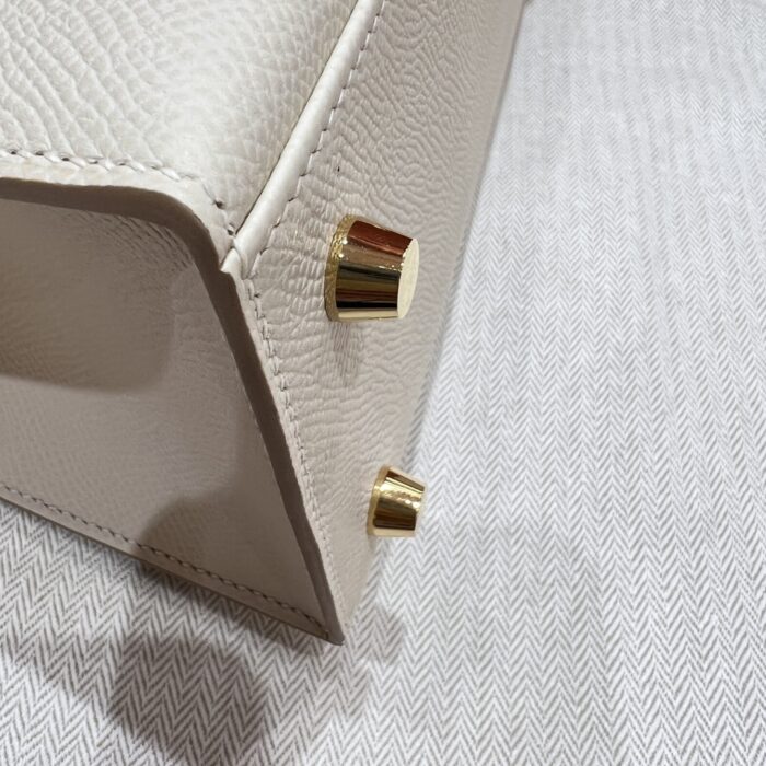 Kelly 25 Bag – Craie with Gold Hardware, 25×17×7 cm, Epsom Leather from France - Image 4