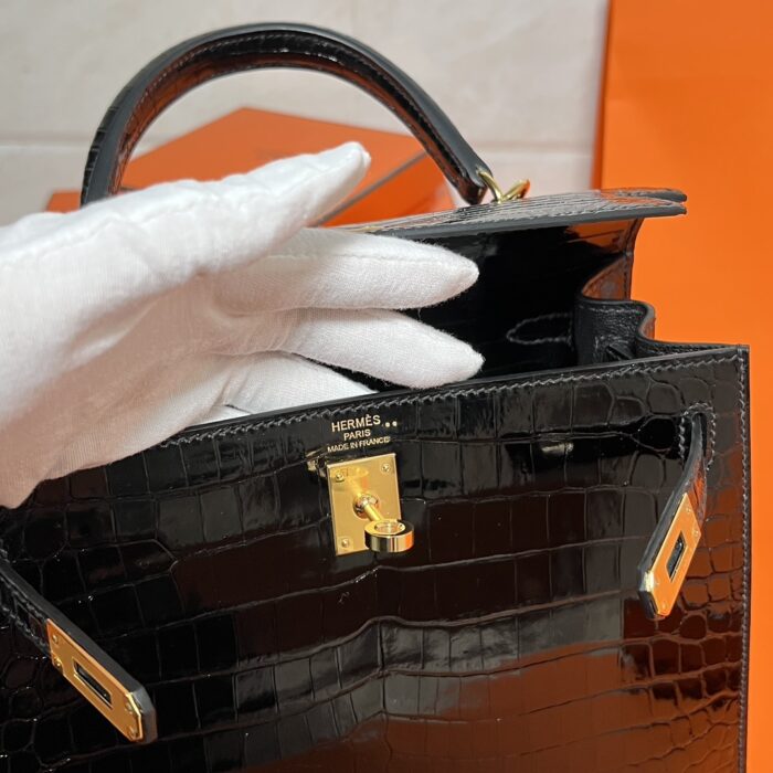 Kelly 25 Bag – Noir with Gold Hardware, 25×20×13 cm, Matte Alligator Leather from France - Image 5