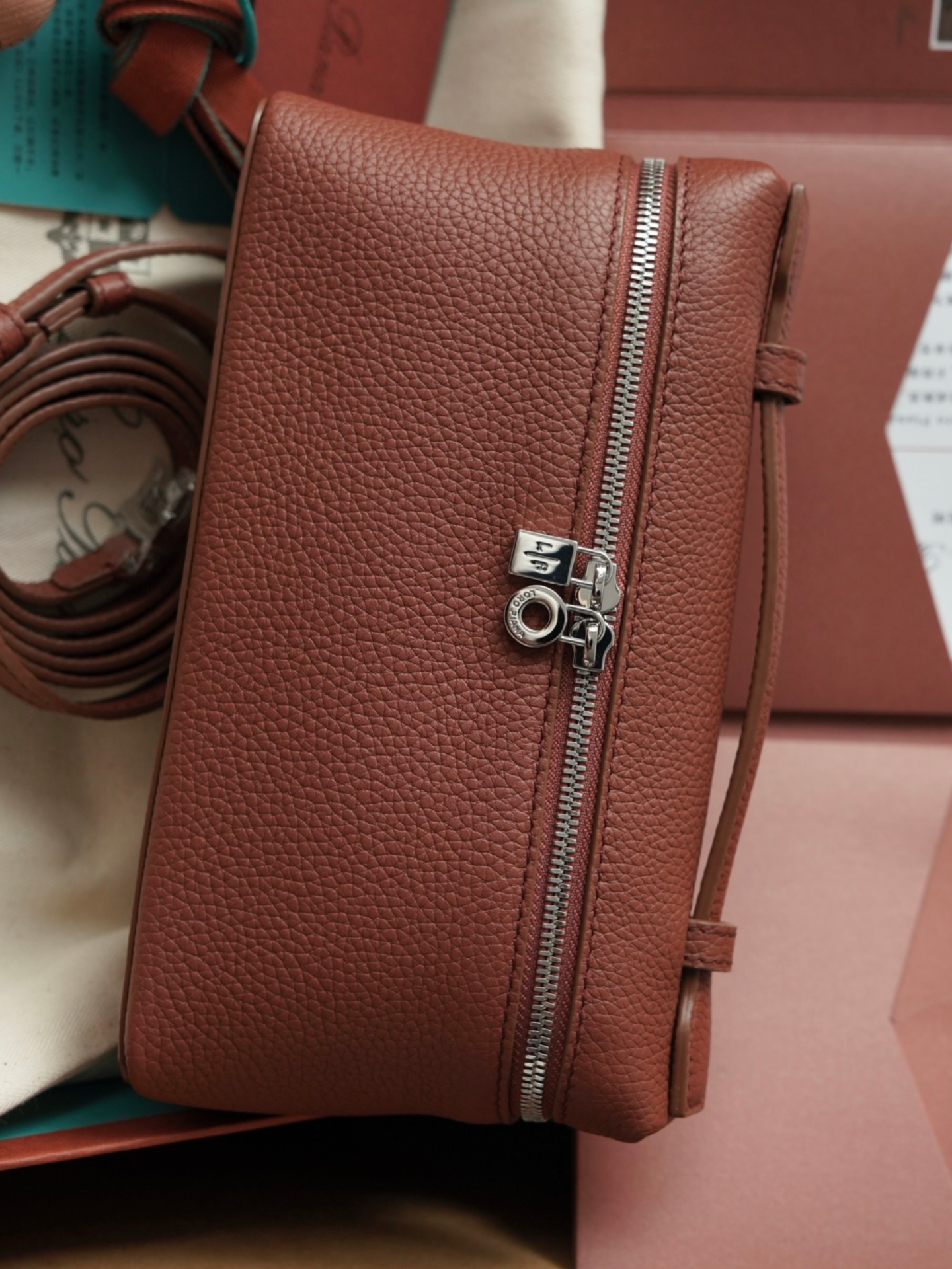 wsxc1753346662283_0(1) LP Extra Pocket L19 Clutch – Kummel Beige, Hammered Calfskin, Made in Italy - Image 1