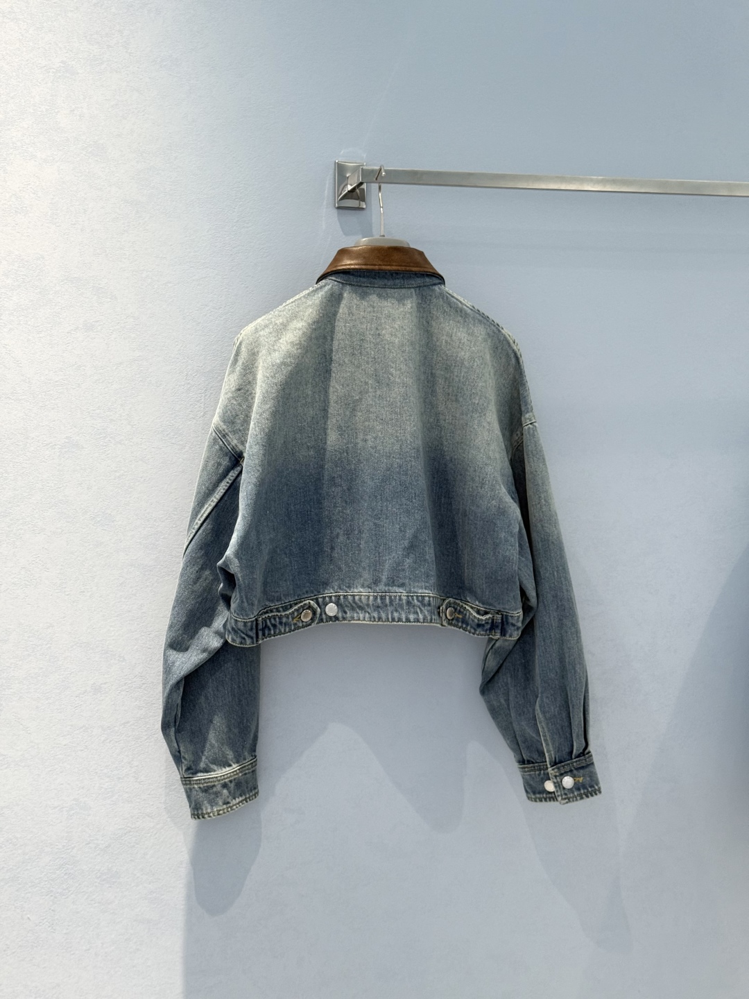 wsxc1754571756345_2 Luxury Denim Cropped Jacket with Signature Triangle Detail – Inspired by Italian Design - Image 7