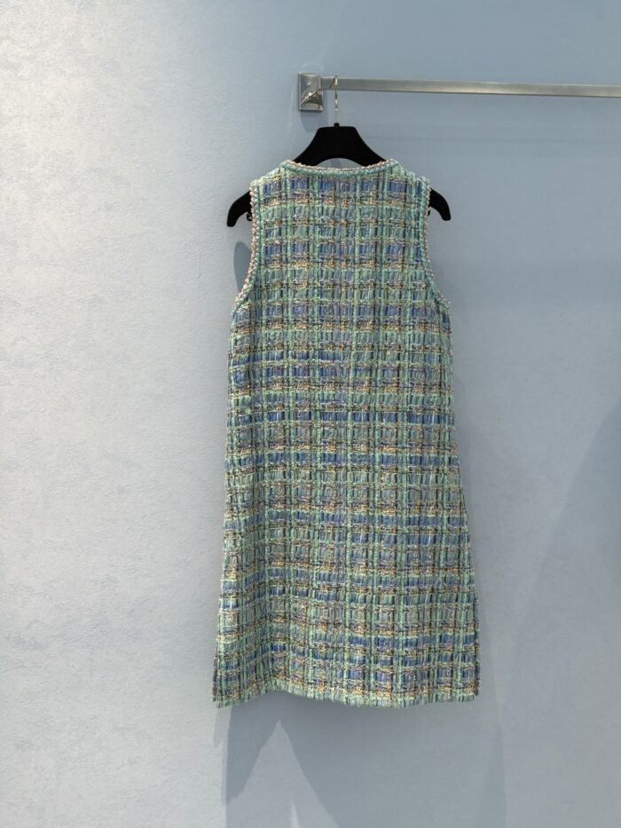 Luxury Apple Green Tweed Dress with Signature Lion Button – Handcrafted Summer Collection - Image 2