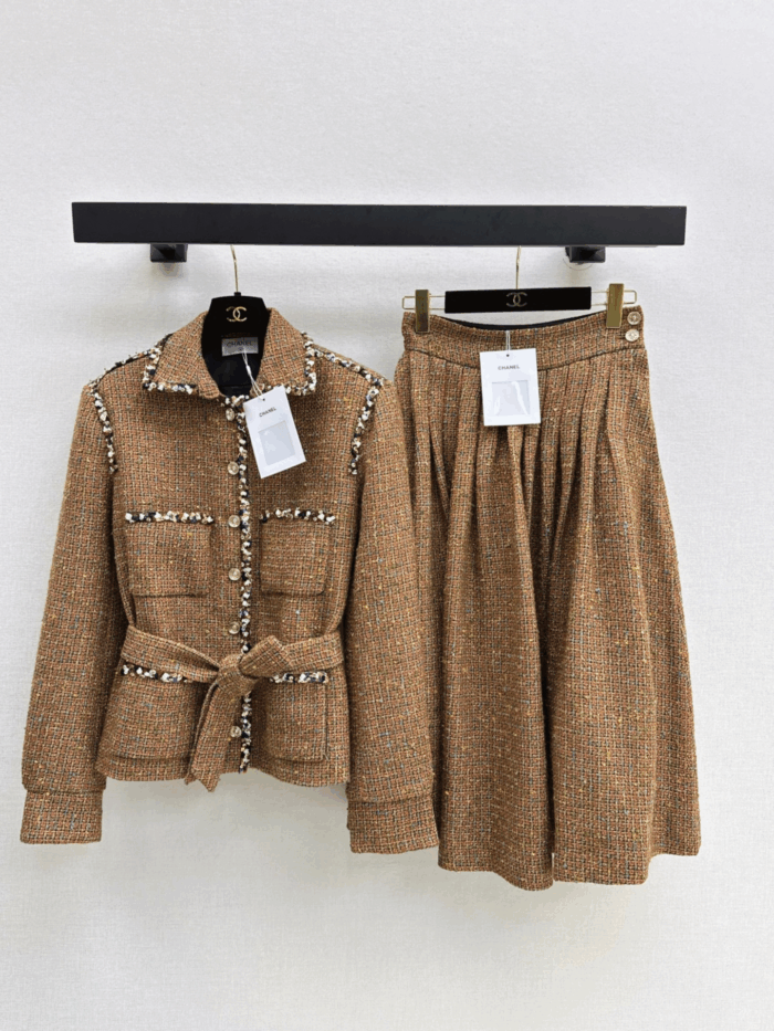 Elegant Contrast-Trim Wool Tweed Set – Blazer & Pleated Skirt | Fall/Winter Collection - Image 1
