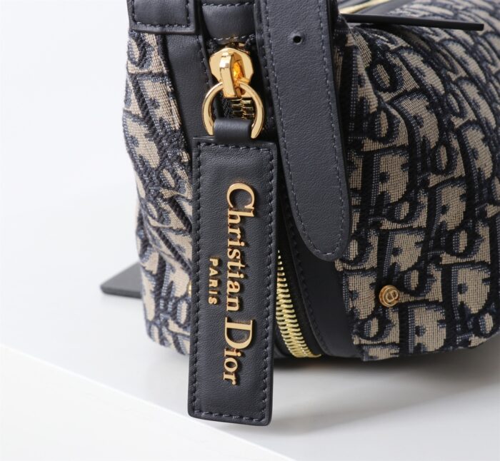D-Journey Small Bag – Blue Lambskin, 25.5 × 14.5 × 14 cm, 2025 Spring-Summer Collection - Image 3