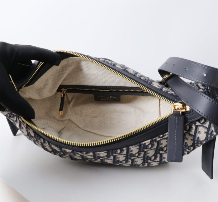 D-Journey Small Bag – Blue Lambskin, 25.5 × 14.5 × 14 cm, 2025 Spring-Summer Collection - Image 9