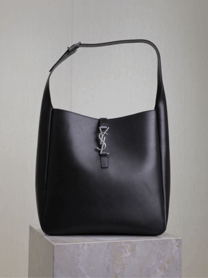 Large LE 5 À 7 Soft Leather Bag – Black with Silver Hardware, Cassandre Closure