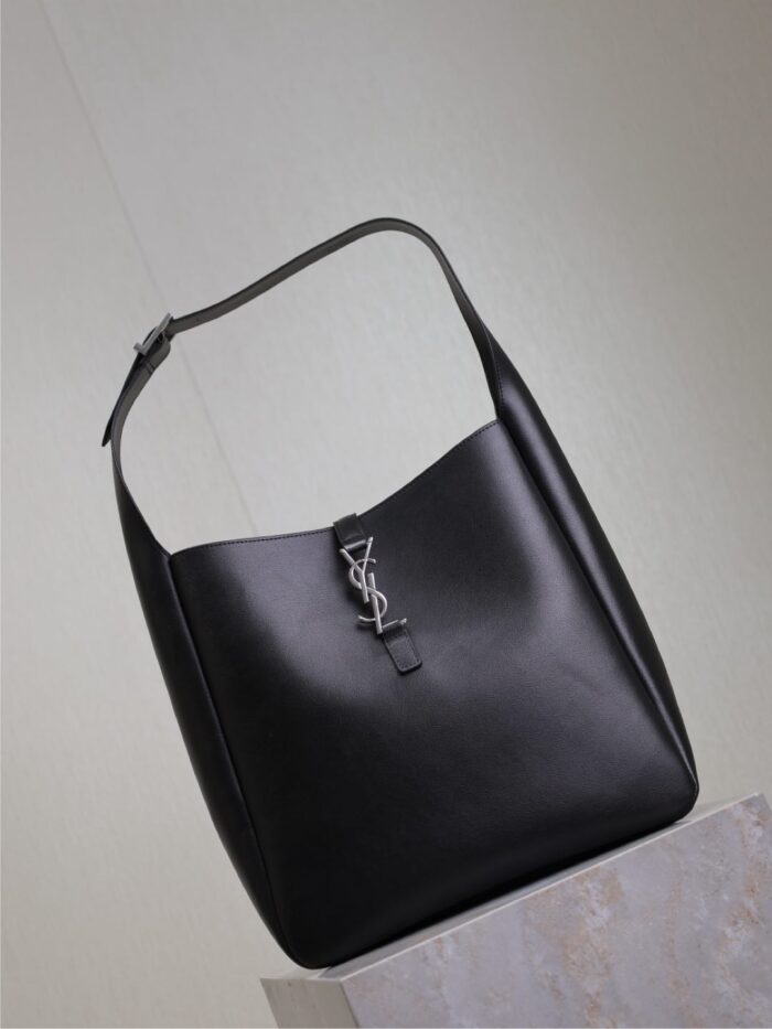 Large LE 5 À 7 Soft Leather Bag – Black with Silver Hardware, Cassandre Closure - Image 2