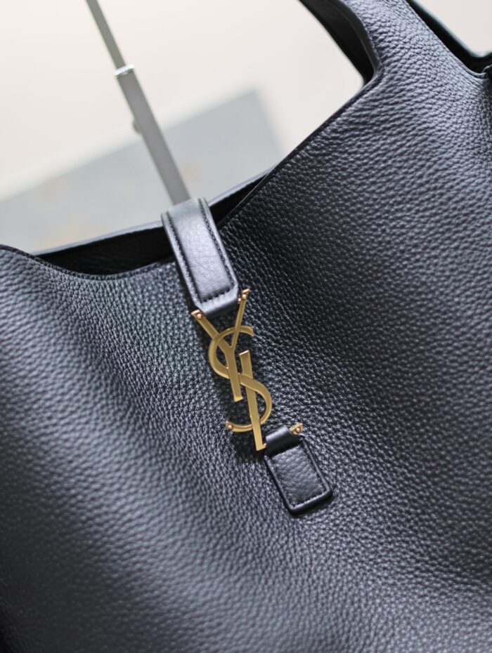 BEA Horizontal Tote Bag – Black with Aged Brass Hardware, Cassandre Closure - Image 2