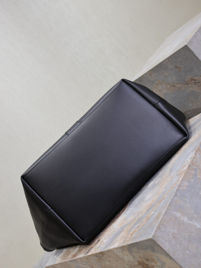 Luxury Y Initial Tote Bag – Black, Finely Grained Calf Leather with Suede Lining - Image 9