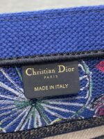 Summer Souvenir Capsule Tote Bag – Limited Edition Embroidered City Motif, Large Capacity - Image 9