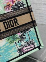 Summer Souvenir Capsule Tote Bag – Limited Edition Embroidered City Motif, Large Capacity - Image 3