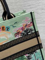 Summer Souvenir Capsule Tote Bag – Limited Edition Embroidered City Motif, Large Capacity - Image 5
