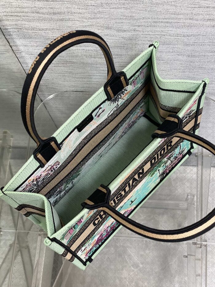 Summer Souvenir Capsule Tote Bag – Limited Edition Embroidered City Motif, Large Capacity - Image 8