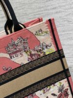 Summer Souvenir Capsule Tote Bag – Limited Edition Embroidered City Motif, Large Capacity - Image 5