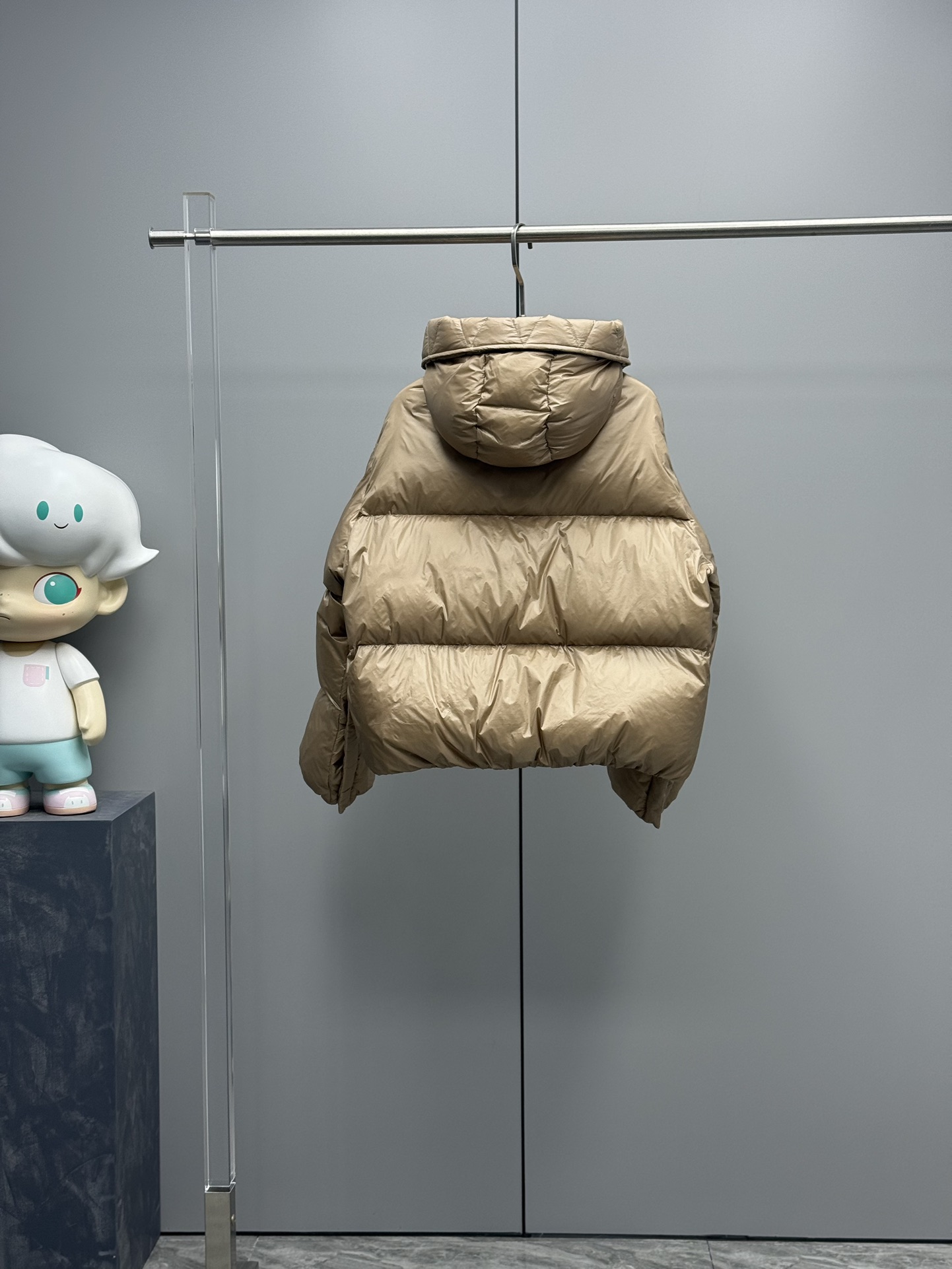 wsxc1758265105432_8 Moncler Borey Women’s Cape Down Jacket – 2024 New Hooded Short Puffer | Beige, Black | Sizes 0–2 - Image 6